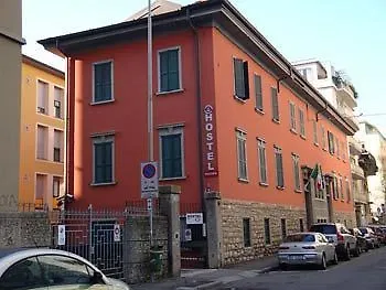 Hostal Bg *